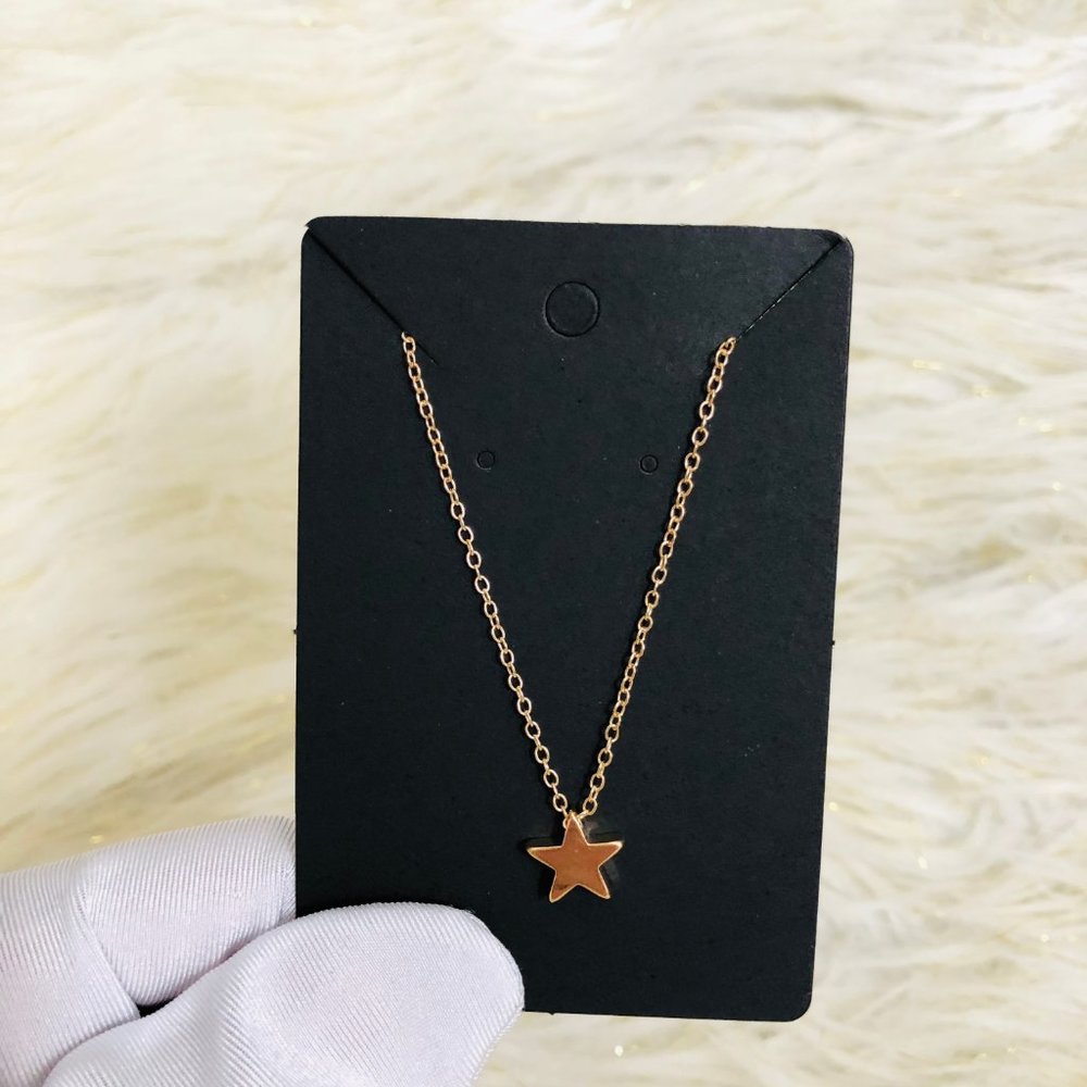 ‼️CLEARANCE‼️Gorgeous Star Necklace - Picture 3 of 11